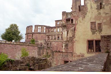 Castle too Pict